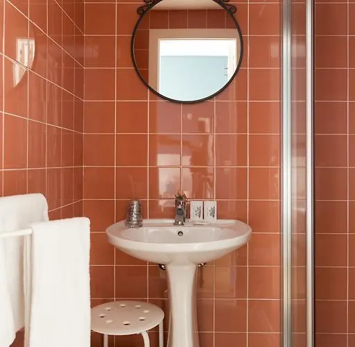 בית הארחה Next