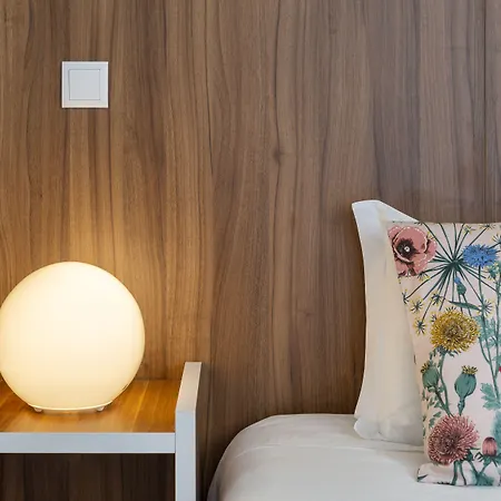 Next Гостьовий будинок 3*